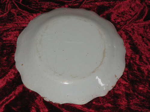Lille earthenware plate, early 18th century, floral design