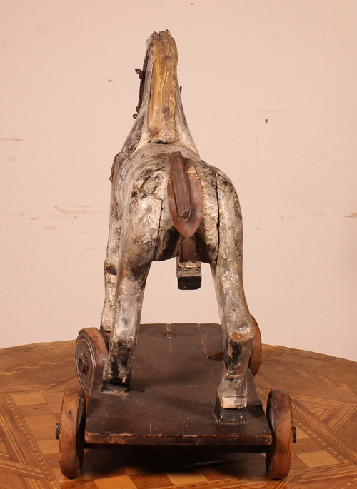 Cheval En Bois Polychrome Du 19° Siècle