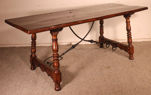 Table Espagnol Du 17° Siècle En Chêne Et Châtaignier