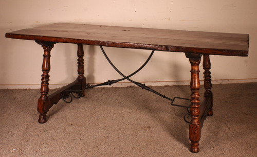 Table Espagnol Du 17° Siècle En Chêne Et Châtaignier