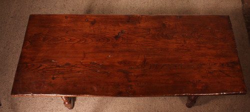 Table Espagnol Du 17° Siècle En Chêne Et Châtaignier