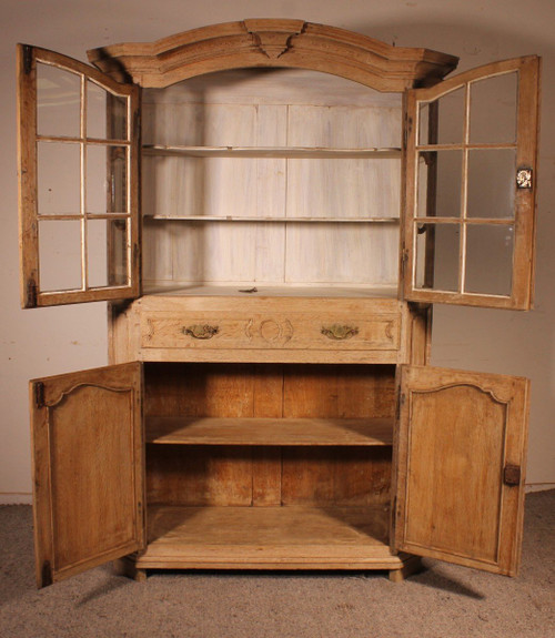 Louis XIV Natural Oak Display Case - 19th Century