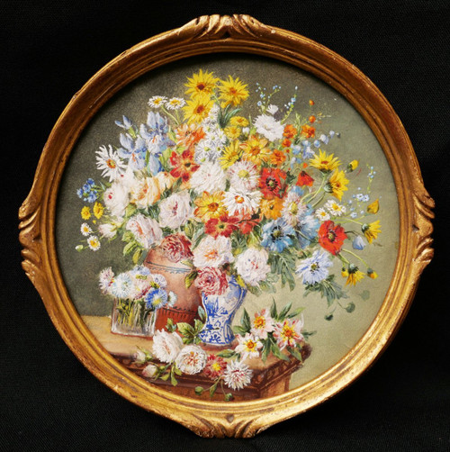 École française circa 1900, Nature morte aux vases et verre de fleurs sur un entablement