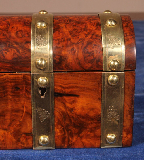 19th Century Burl Walnut Tea Box / Box