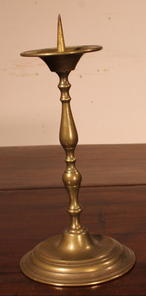 Coppia di piccoli candelieri in bronzo - XVIII secolo