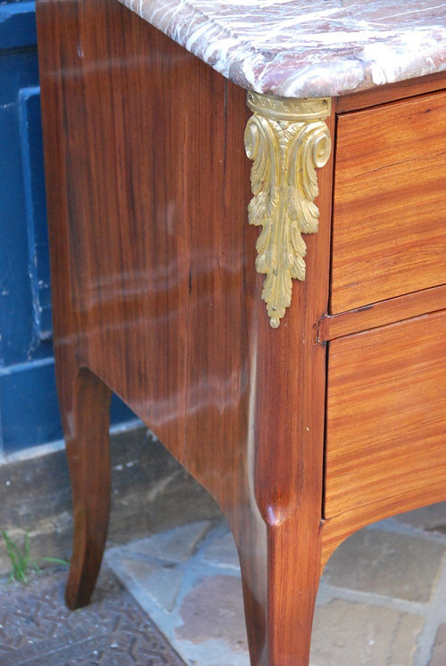 Elégante Commode En Satiné époque Louis XV