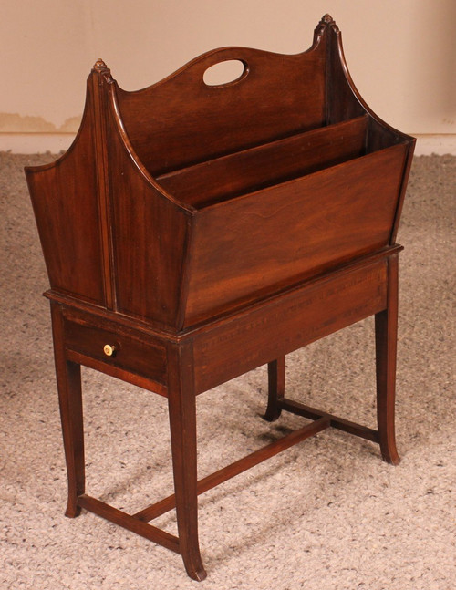 Mahagoni-Zeitungsständer aus der Edwardianischen Zeit, Said Canterburry