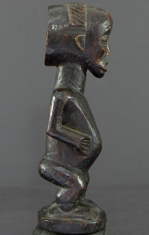Repubblica Democratica Del Congo, Popolo Luba, Anni '60, Figura Di Antenato In Legno Intagliato.