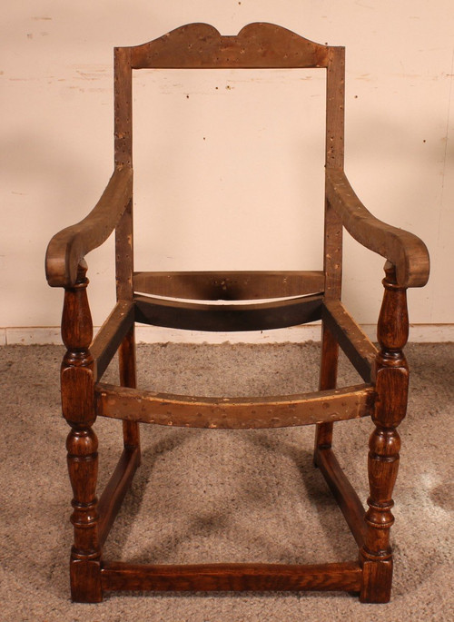18th Century English Armchair In Oak