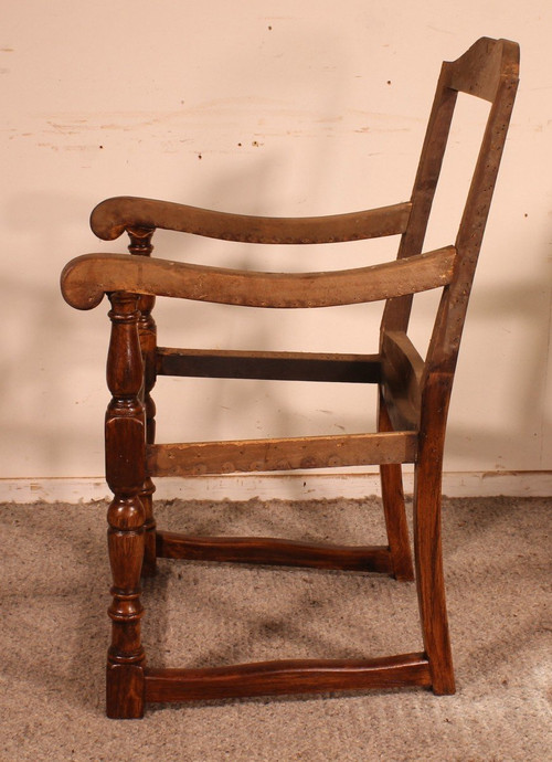 18th Century English Armchair In Oak