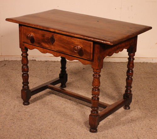 Table Louis XIII En Noyer -17° Siècle