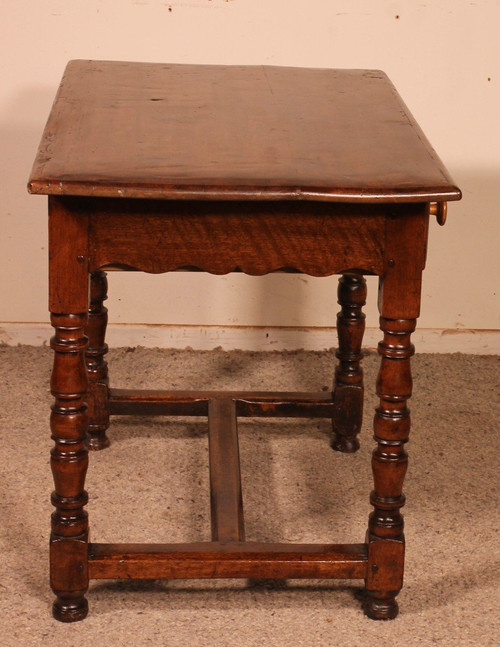 Table Louis XIII En Noyer -17° Siècle