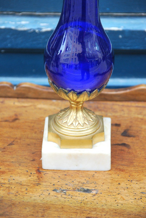 Vase En Verre Bleu Royal Du Creusot , époque Louis XVI