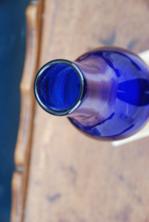 Vase En Verre Bleu Royal Du Creusot , époque Louis XVI