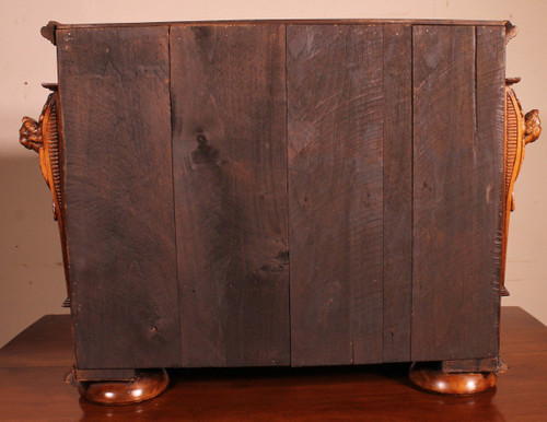 Cabinet Forêt Noir Daté 1590