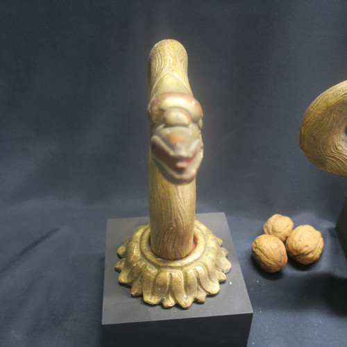 Two swan heads in gilded wood