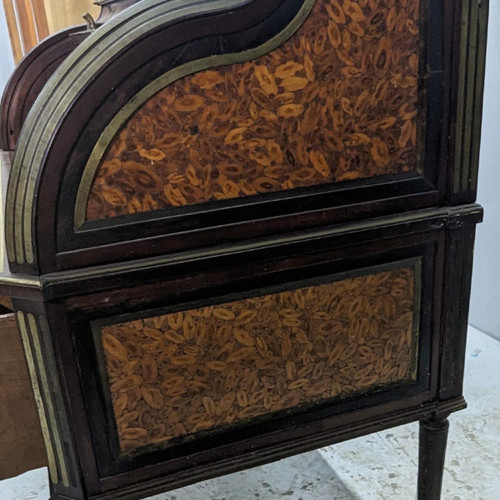 Secrétaire à Cylindre d'époque Louis XVI En Marqueterie De  Bois De Bout époque Fin XVIIIème ,