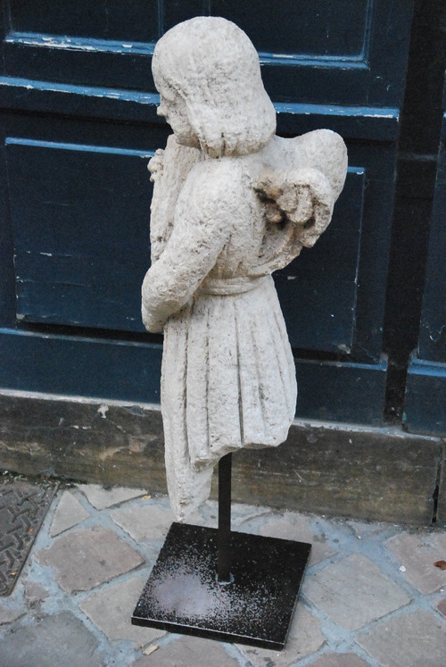 Grand Ange En Pierre Calcaire Du XIXe siècle