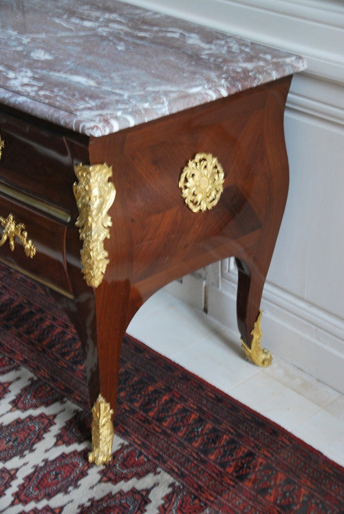 Commode Sauteuse à La Regence  XVIII  attribuée à Doirat