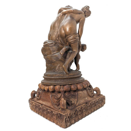 "groupe En Terre Cuite De Clodion  La Jeune Fille Et Le Faune, Sur Socle En Bois Sculpté