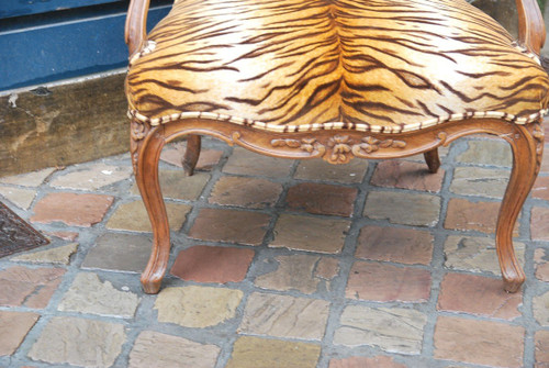 Large Fauteuil à Dossier Plat époque Louis XV   XVIIIe siècle