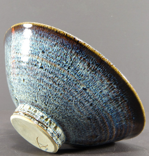 Antonio Lampecco (1932-2019), Coppa in ceramica decorata con smalti nei toni del blu e del marrone.