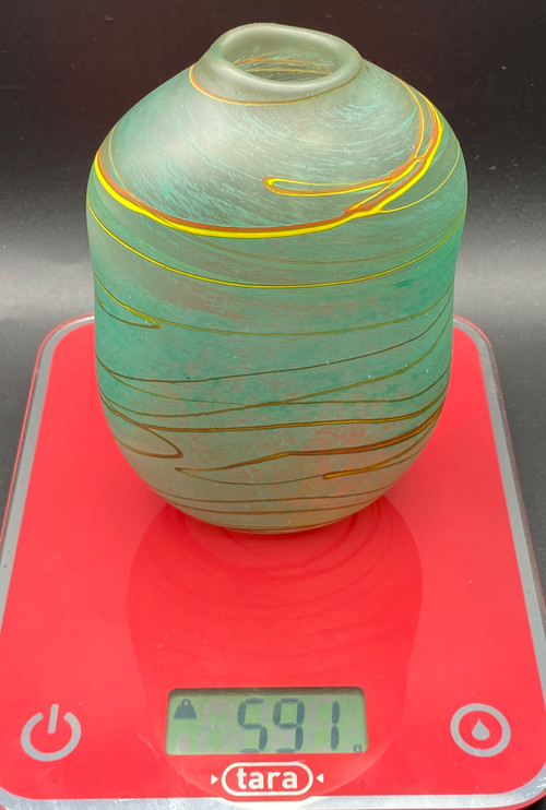 GLASS PASTE VASE