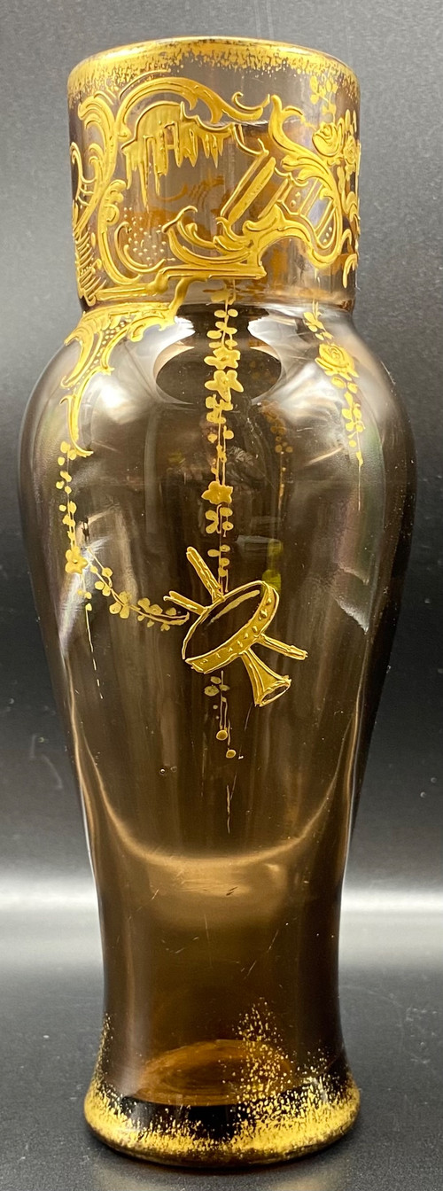 SAINT LOUIS CRYSTAL VASE