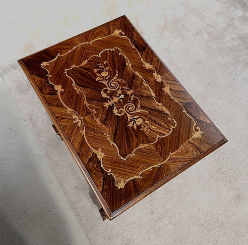 Petite Table en Marqueterie, goût Louis XVI – Fin XIXe