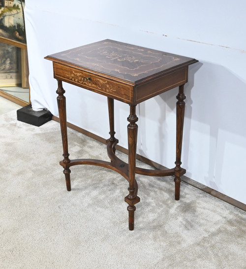 Petite Table en Marqueterie, goût Louis XVI – Fin XIXe
