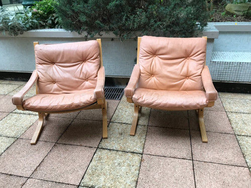 Tre poltrone scandinave in teak e pelle del 1970 circa di Westlanske