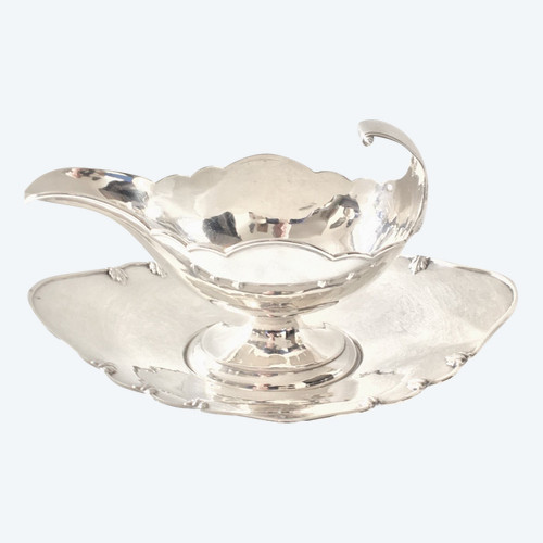 Saucière en argent en forme de navette, 19ème