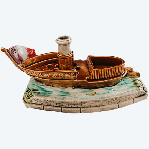 Steamboat centerpiece with flower spikes in barbotine 1900