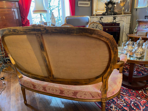 Salon en bois doré de style Louis XVI