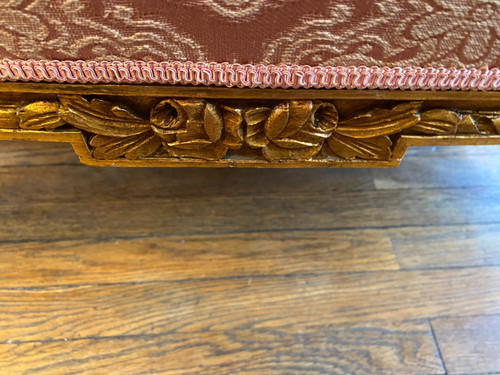 Salon en bois doré de style Louis XVI