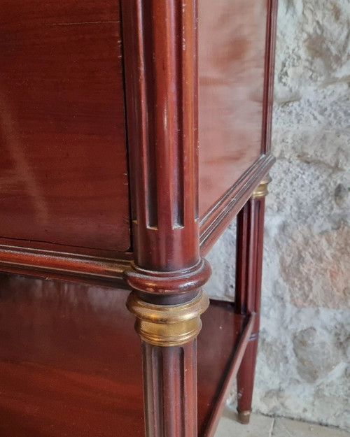 Cassapanca in stile Luigi XVI, in mogano, timbrata dalla Maison Mailfert