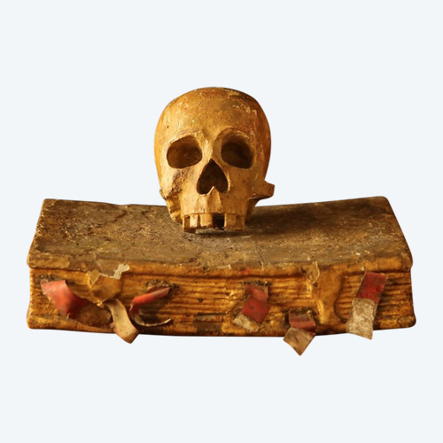  Carved book vanity, wood and parchment, German work from the 18th century.