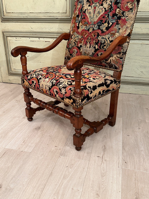 Fauteuil A Dossier Plat En Noyer d'Epoque Louis XIV XVIIeme
