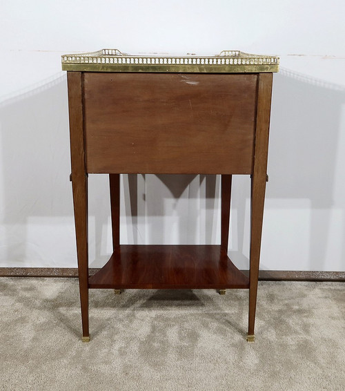 Petite Table de Salon dans le goût Louis XVI – Milieu XIXe