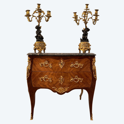 Commode Sauteuse En Marqueterie d'Epoque Louis XV Vers 1750
