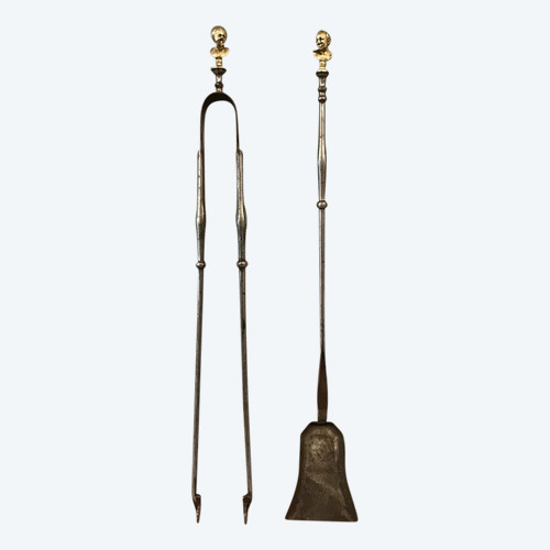 Set of a shovel and pliers in iron and bronze from the early 19th century