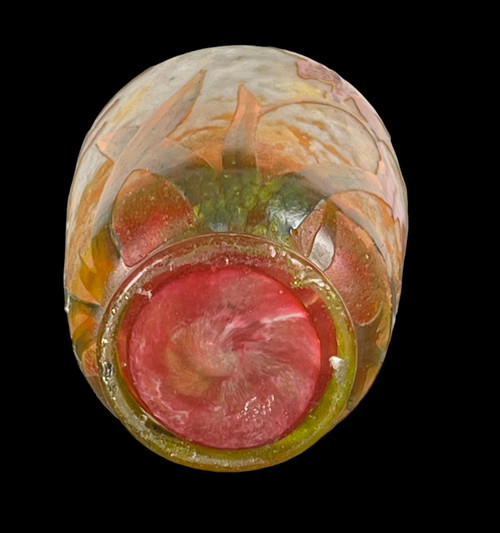 “DAUM NANCY” VASE IN ACID ENGRAVED CAMEO GLASS “FREESIA FLOWERS” DECOR