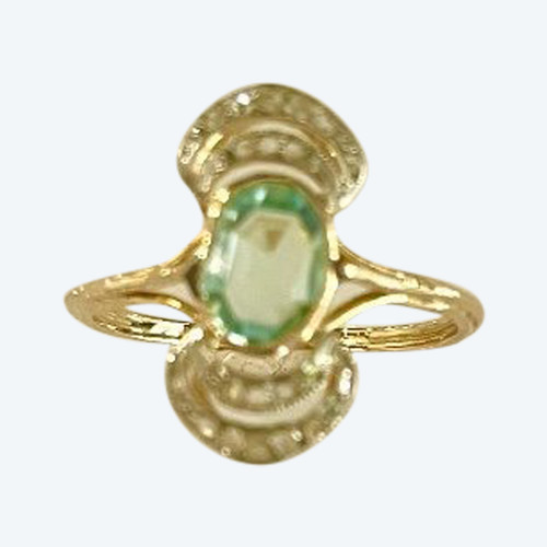 Anello con acquamarina e diamanti