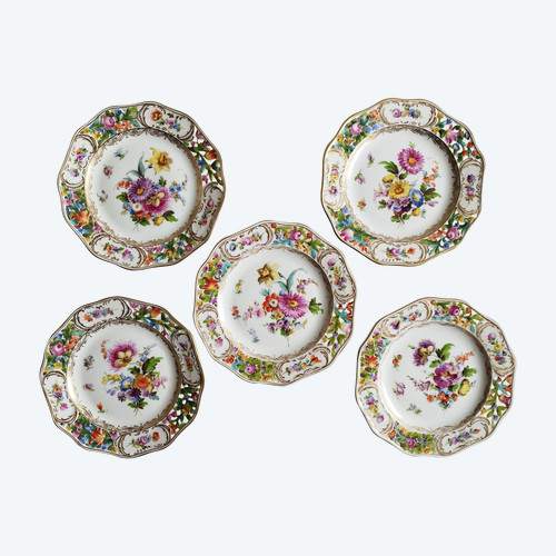 Assiettes Peinte à La Main En Porcelain De Dresden 