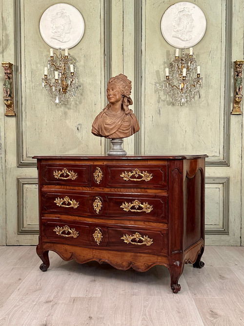 Louis XV curved chest of drawers - Louis XV furniture