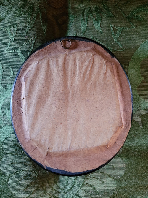 Cadre à décor en cheveux, époque XIXe siècle