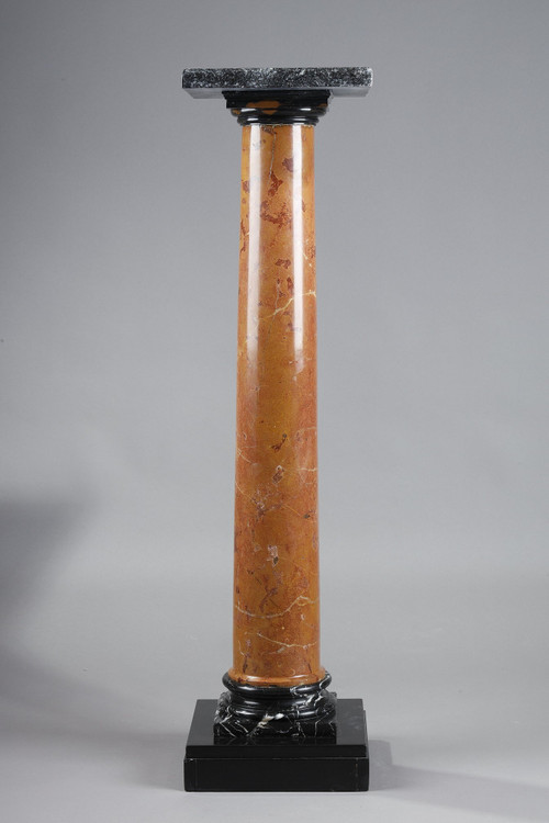 COLUMN IN RED PYRENEAN MARBLE FROM THE LATE 19TH CENTURY