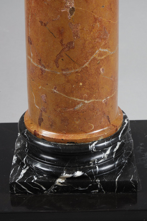 COLUMN IN RED PYRENEAN MARBLE FROM THE LATE 19TH CENTURY