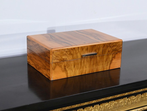 Cigar Box in Walnut Veneer, Maison Lemaire Paris, Art Deco – 1920