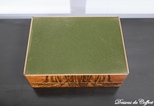 Cigar Box in Walnut Veneer, Maison Lemaire Paris, Art Deco – 1920
